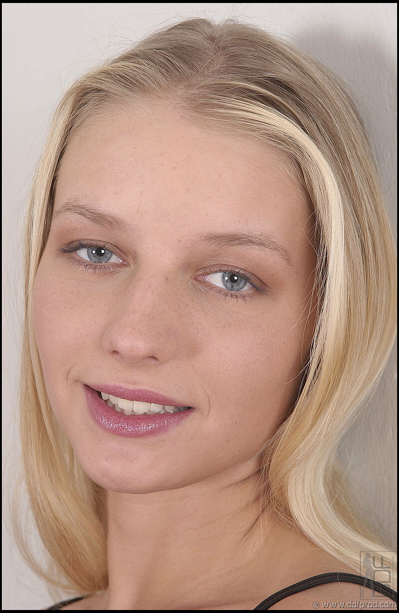 Антонина, 21